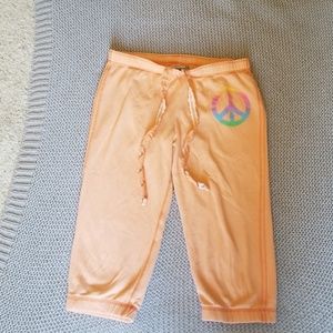 PINK Capri Joggers 🔥 All $10 items 2/$15!